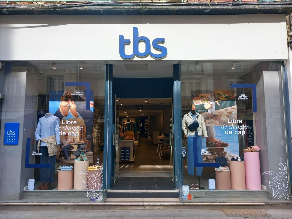 Devanture Photo boutique TBS Dieppe 1