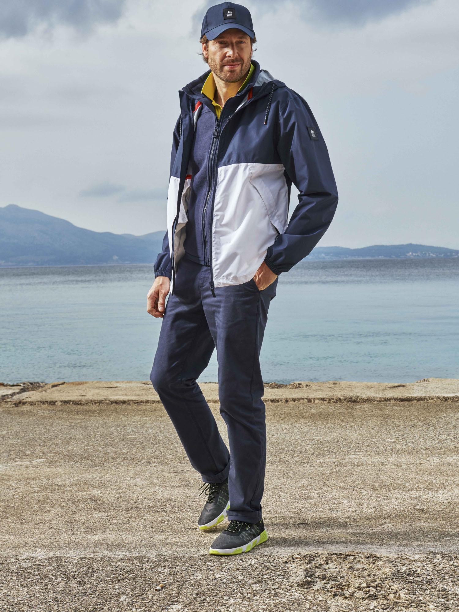Coupe Vent Homme Impermeable A Capuche Marine et Blanc tbs