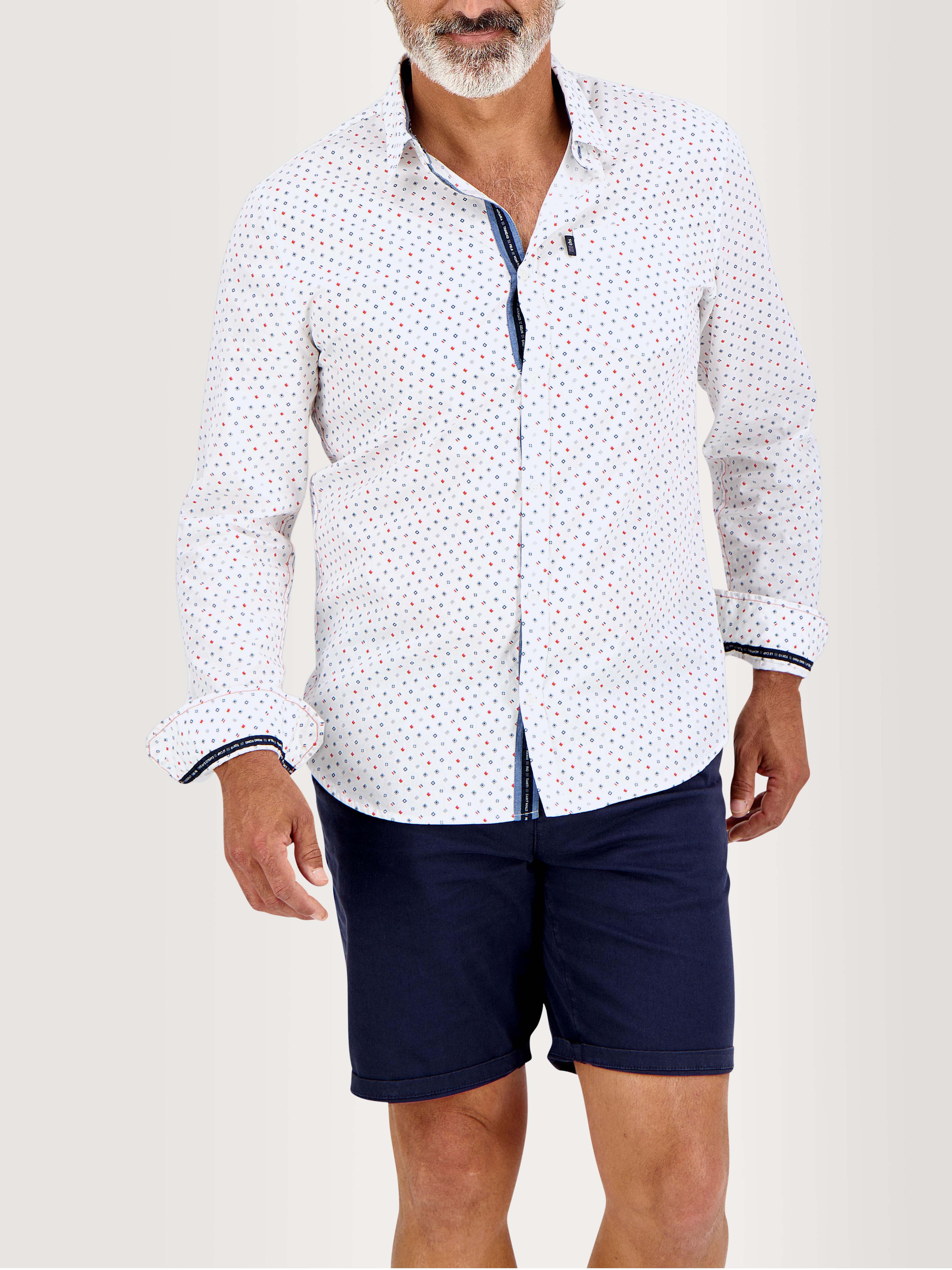 Chemise blanche à manches longues