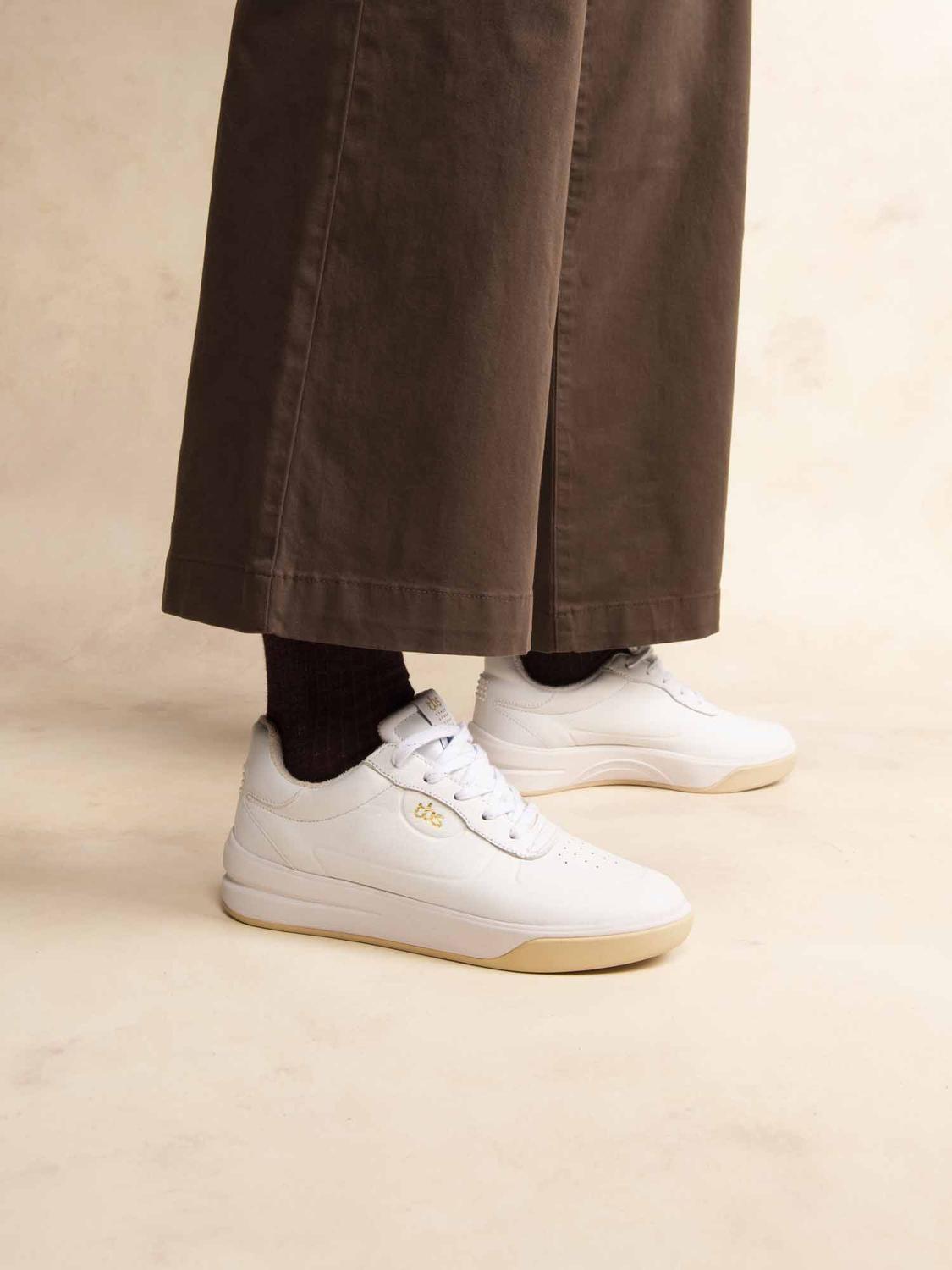 Baskets Femme Confort Cuir Blanc