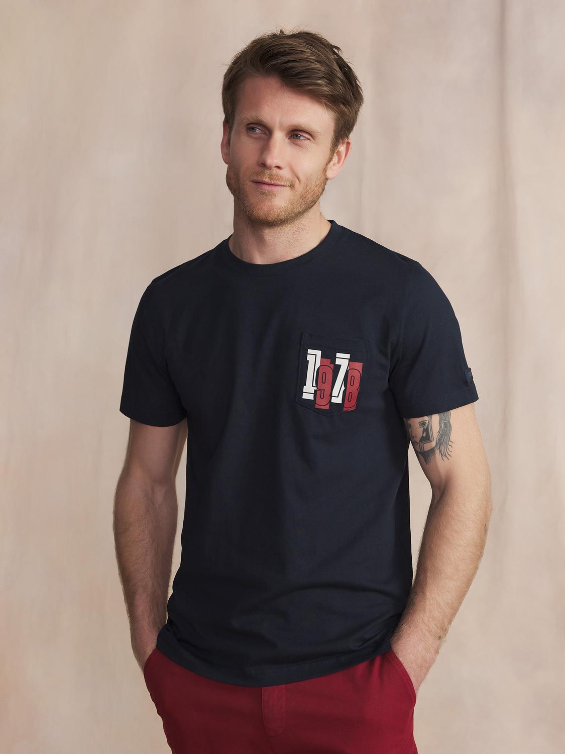 T-Shirt Manches courtes Marine Manches Courtes Bleu HADISTEE T-Shirt Manches courtes Marine Manches Courtes Bleu HADISTEE