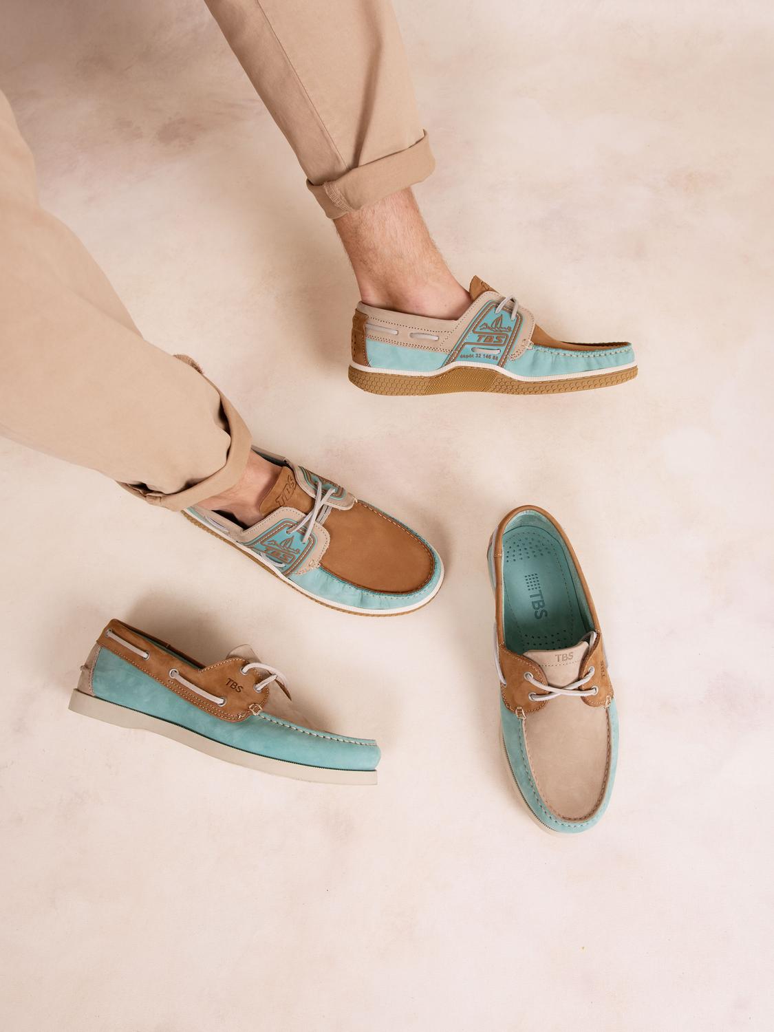 Chaussures bateau homme vert d'eau et tan GLOBEK