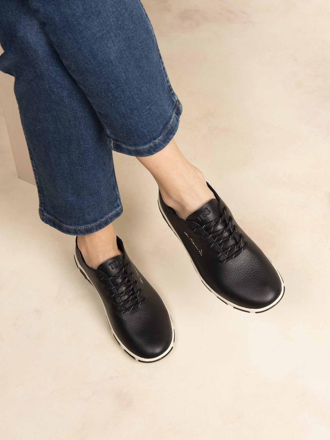 Women's canvas sneakers Black and White JAZARU