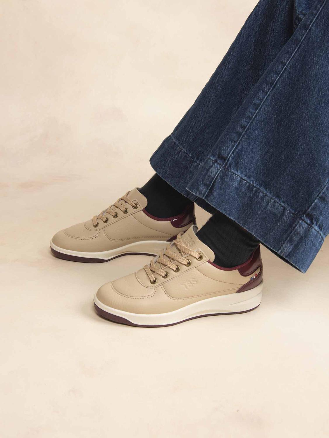 Baskets Cuir Femme Fabriquées en France Doublée Textile Beige et Bordeaux BRANDIE