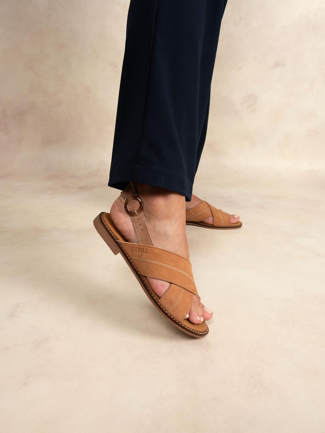 Sandales plates femme noisette ASSIANE